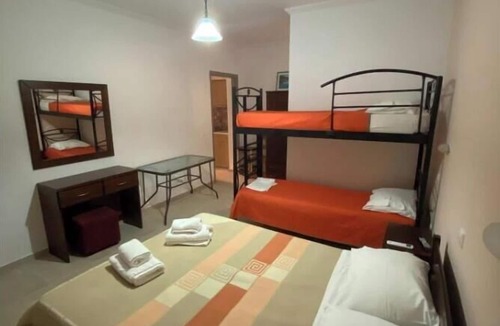 Vassiliki Apartment | Studio Apartment 'Studios and Apartments Thomas 8' with Balcony, Wi-Fi and Air Conditioning