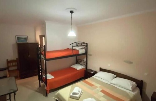 Vassiliki Apartment | Studio Apartment 'Studios and Apartments Thomas 8' with Balcony, Wi-Fi and Air Conditioning