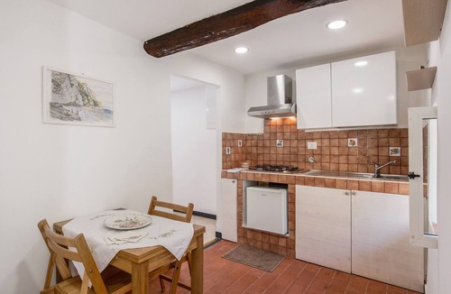 Zoagli Apartment | Studio Apartment 'Tavernetta in Campagna' with Sea View, Shared Terrace and Shared Garden