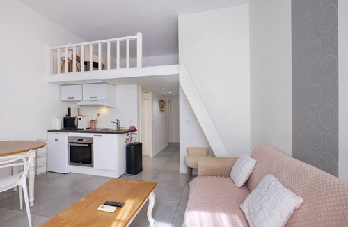 Carabacel Apartment | Studio Apartment 'Trianon Charmant Nice' with Air Conditioning