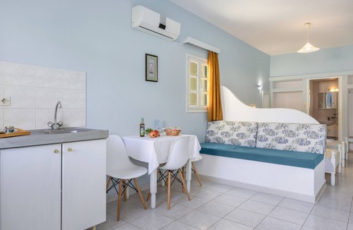 Diafani Apartment | Studio Apartment 'Triple No 1' with Sea View, Wi-Fi and Air Conditioning