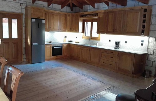 Mouzaki Apartment | Studio Apartment "Tsarouxi Village 1" with Mountain View, Private Terrace & Wi-Fi