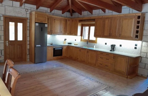 Mouzaki Apartment | Studio Apartment "Tsarouxi Village 1" with Mountain View, Private Terrace & Wi-Fi