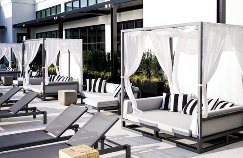 Home Park Apartment | Studio Apartment | Sentral West Midtown | Rooftop pool