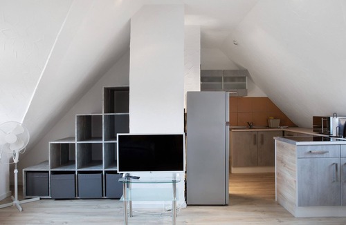 Alsfeld Apartment | Studio Apartment 'Vogelsberger Bett Die 2' with Wi-Fi