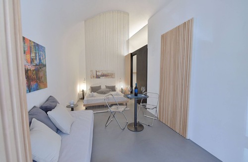 Ostuni Apartment | Studio Apartment “Voltabianca Suite” in Central Location with Wi-Fi