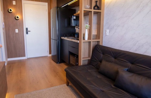 Indianopolis Apartment | Studio apartment with pool and subway access in Moema, next to Ibirapuera Park.