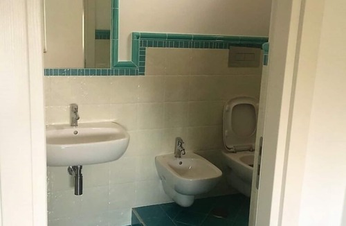 Marina Lido Apartment | Studio apartment with bathroom with sea view on the tourist port of Pisciotta