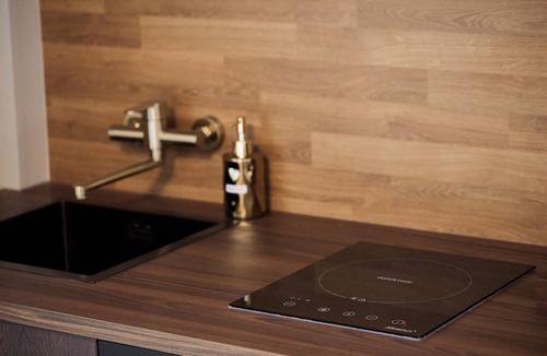 Nieuw-West Apartment | Studio apartment with private kitchen and ensuite bathroom