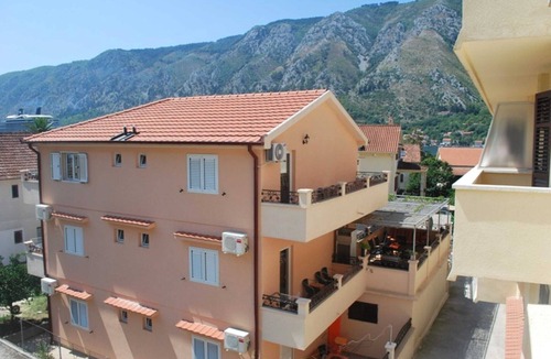 Kotor Apartment | Studio Apartment with Balcony 3