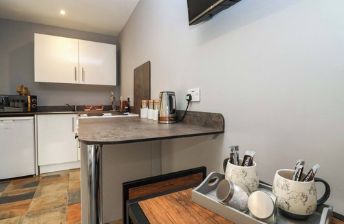 Alcombe Cottage | STUDIO APARTMENT, with a garden in Minehead