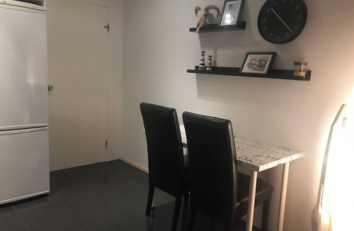Breidholt Apartment | Studio Apartment with Patio in Reykjavík