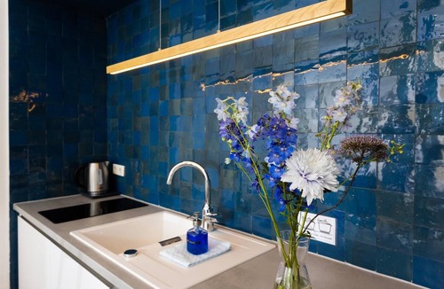 Altstadt-Nord Apartment | Studio apartment with view of the cathedral spires and sleeping gallery