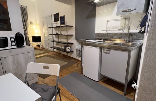 Historic Castle District Bed & Breakfast | Studio Apartments Centro Storico Via Manno