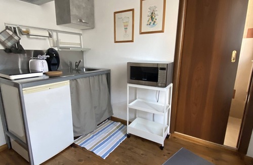 Historic Castle District Bed & Breakfast | Studio Apartments Centro Storico Via Manno