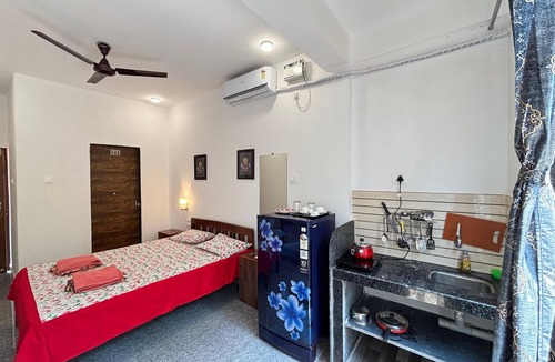 Arambol Apartment | Studio Arambol Hideaway R4 by Mukund Sadan Arambol