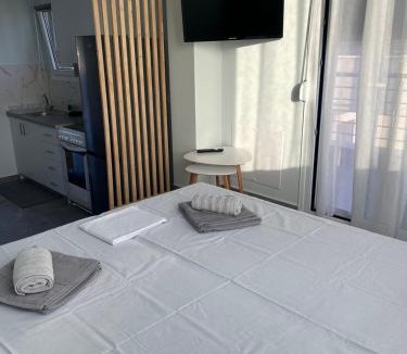 Thermi Apartment | Studio Ariadne