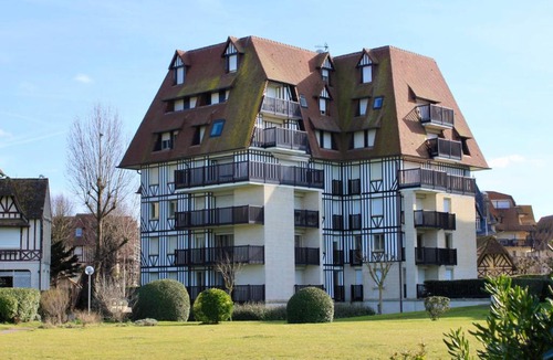 Tourgeville Apartment | Studio Armorial