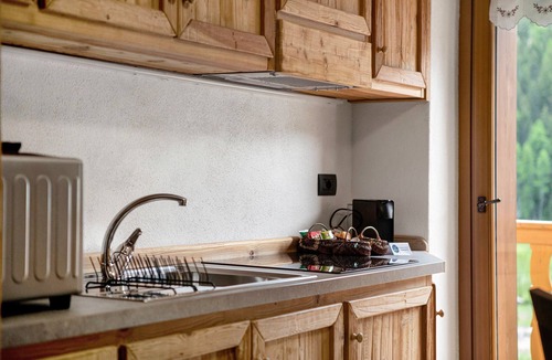 Saint-Rhemy-en-Bosses Apartment | Studio 'Aux Pieds Du Malatra' 2' surrounded by mountains