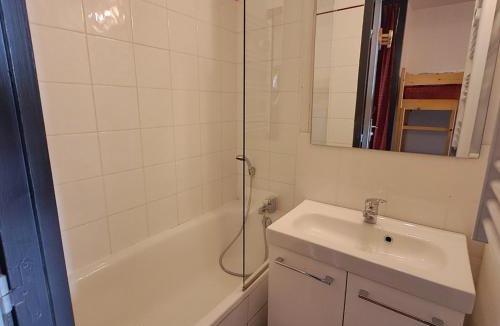 Mont-de-Lans Apartment | Studio avec animaux admis - 3 pers. - FR-1-516-228