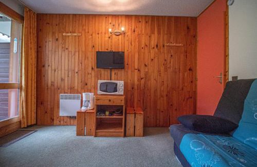 Valmorel Apartment | Studio avec balcon pour 2 pers, départ skis aux pieds, proche piste et ESF - FR-1-356-215