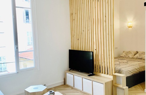 Vernier Apartment | Studio Avec Coin Nuit en Plein Centre de Nice