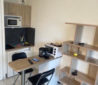 Saint-Pierre Apartment | Studio avec place de parking à la timone