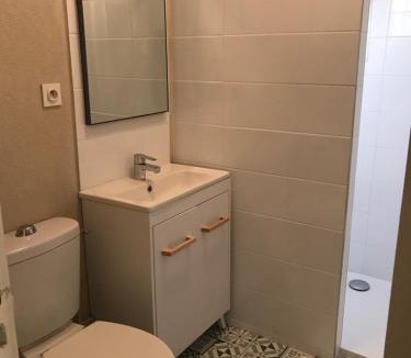 Yzeure Apartment | studio avec place de parking