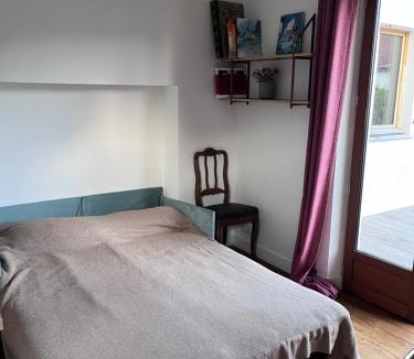 Arcangues Apartment | Studio avec terrasse 10mn gare Biarritz, le camino Frances
