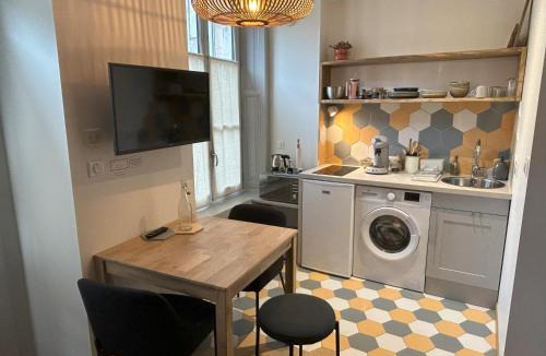 Nontron Apartment | Studio avec terrasse privée