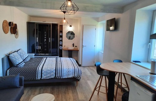 Uzerche Apartment | Studio avec vue sur la vezere