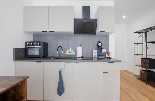 Hochzoll-Nord Apartment | Studio "Ay Homes 10" with Balcony and Wi-Fi