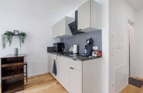 Hochzoll Apartment | Studio 'Ay Homes 10' with Balcony and Wi-Fi