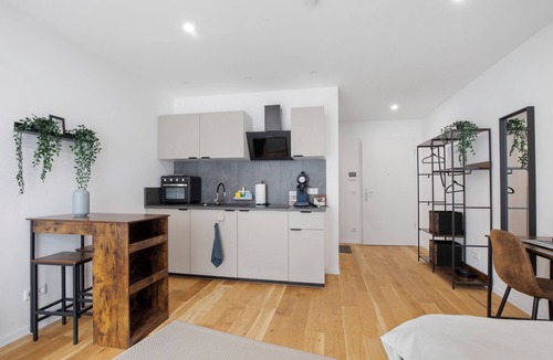 Hochzoll Apartment | Studio 'Ay Homes 10' with Balcony and Wi-Fi