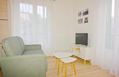 Prats-de-Mollo-la-Preste Apartment | Studio Bacivers coté jardin