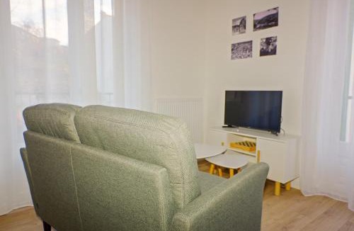 Prats-de-Mollo-la-Preste Apartment | Studio Bacivers coté jardin