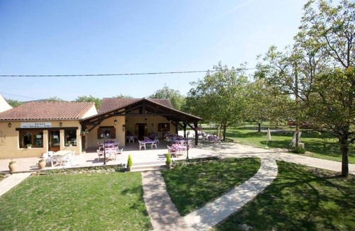 Saint-Vincent-de-Cosse Apartment | Studio B* Ferme du Port d'Enveaux* bord Dordogne