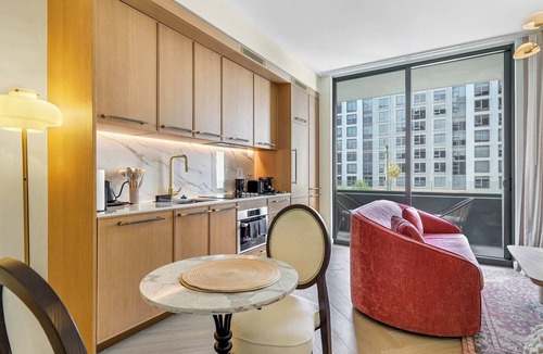 Wynwood Art District Apartment | Studio + Balcony | City View | 15Min MAJOR INTERNATIONAL SPORTING EVENT Fan Fest