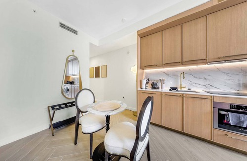 Wynwood Art District Apartment | Studio + Balcony | City View | 15Min MAJOR INTERNATIONAL SPORTING EVENT Fan Fest