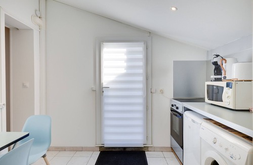 Bastide Apartment | “Studio Bastide” Apartment with Private Terrace, Wi-Fi, and Air Conditioning