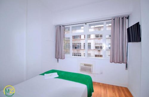 Leme Apartment | Studio besides the Beach at Leme