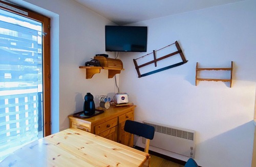 Abondance Apartment | Studio between Abondance and La Chapelle - Terrace and Parking