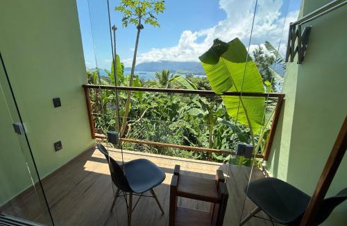 Portinho House | Studio Bonsai Samurai em Ilhabela com vista para o mar