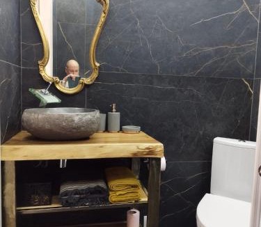 Brouzet-les-Ales Apartment | Studio Bouquet