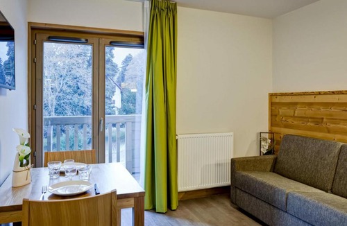 Brides-les-Bains Apartment | Studio Brides-les-Bains, 1 pièce, 2 personnes - FR-1-512-112