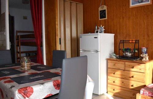 Font-Romeu-Odeillo-Via Apartment | Studio Cabin in Center, Direct Ski Access, WIFI, Parking