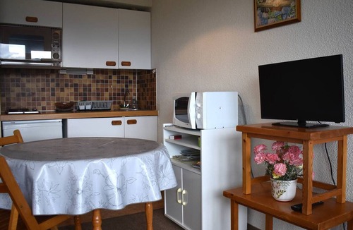 Font-Romeu-Odeillo-Via Apartment | Studio cabin, pets welcome, panoramic view - 4 guests