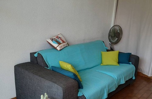 Le Port Apartment | Studio Cabin Canet Beach for 4 – Elevator, Marina View