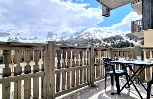Saint-Etienne-en-Devoluy Apartment | Studio cabin 2 pers, south, balcony, 100m to chairlift, ski locker