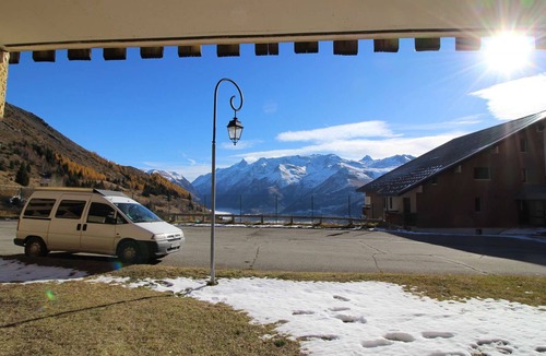 Auris Apartment | Studio cabin for 4, 150m from slopes - Auris en Oisans